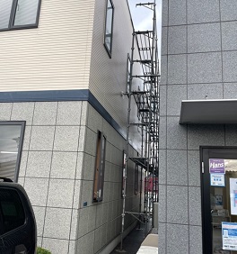 足場